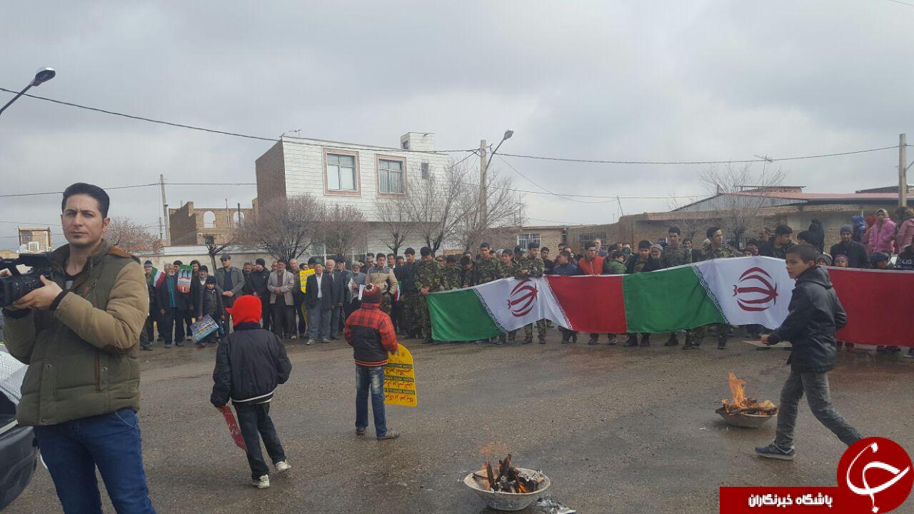 راهپیمایی 22 بهمن در زادگاه خلبان شهید اسلامی&zwnj;نیا + تصاویر