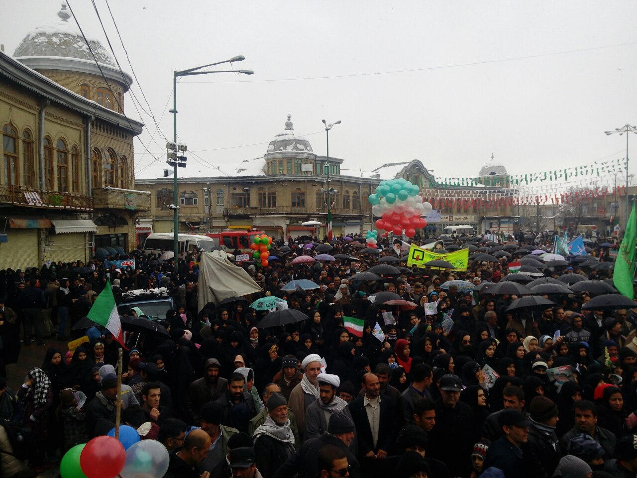 راهپیمایی 22 بهمن در همدان به روایت تصویر