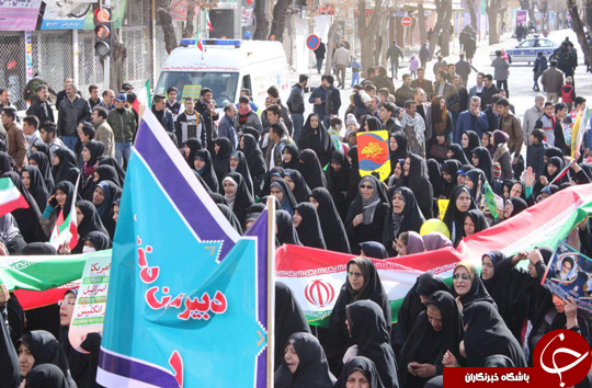 تصاویری از راهپیمایی یوم الله 22 بهمن در شهرکرد (2)