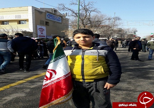 حضور کودکان و نوجوانان در راهپیمایی