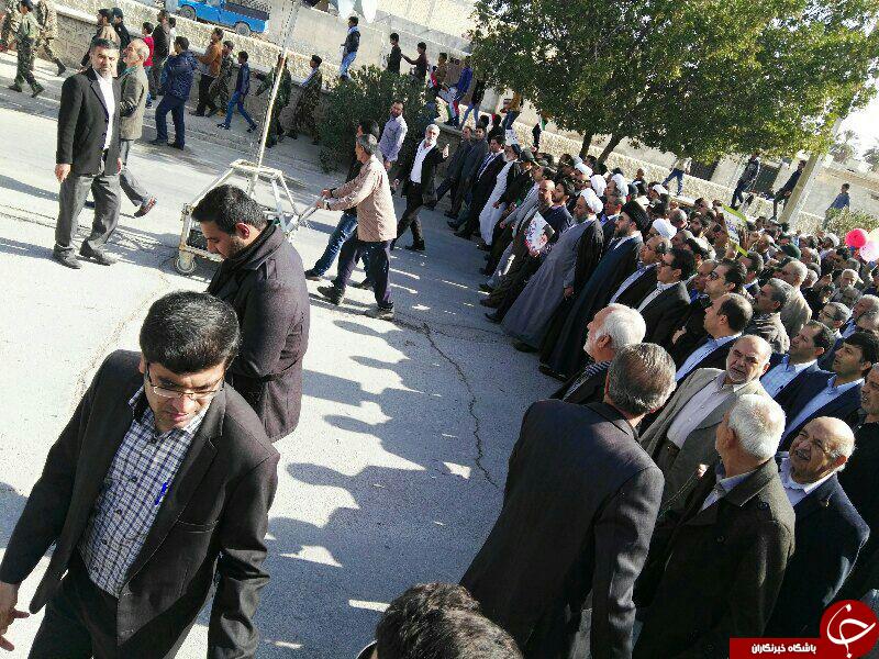 راهپیمایی یوم الله 22 بهمن در لارستان+ تصاویر