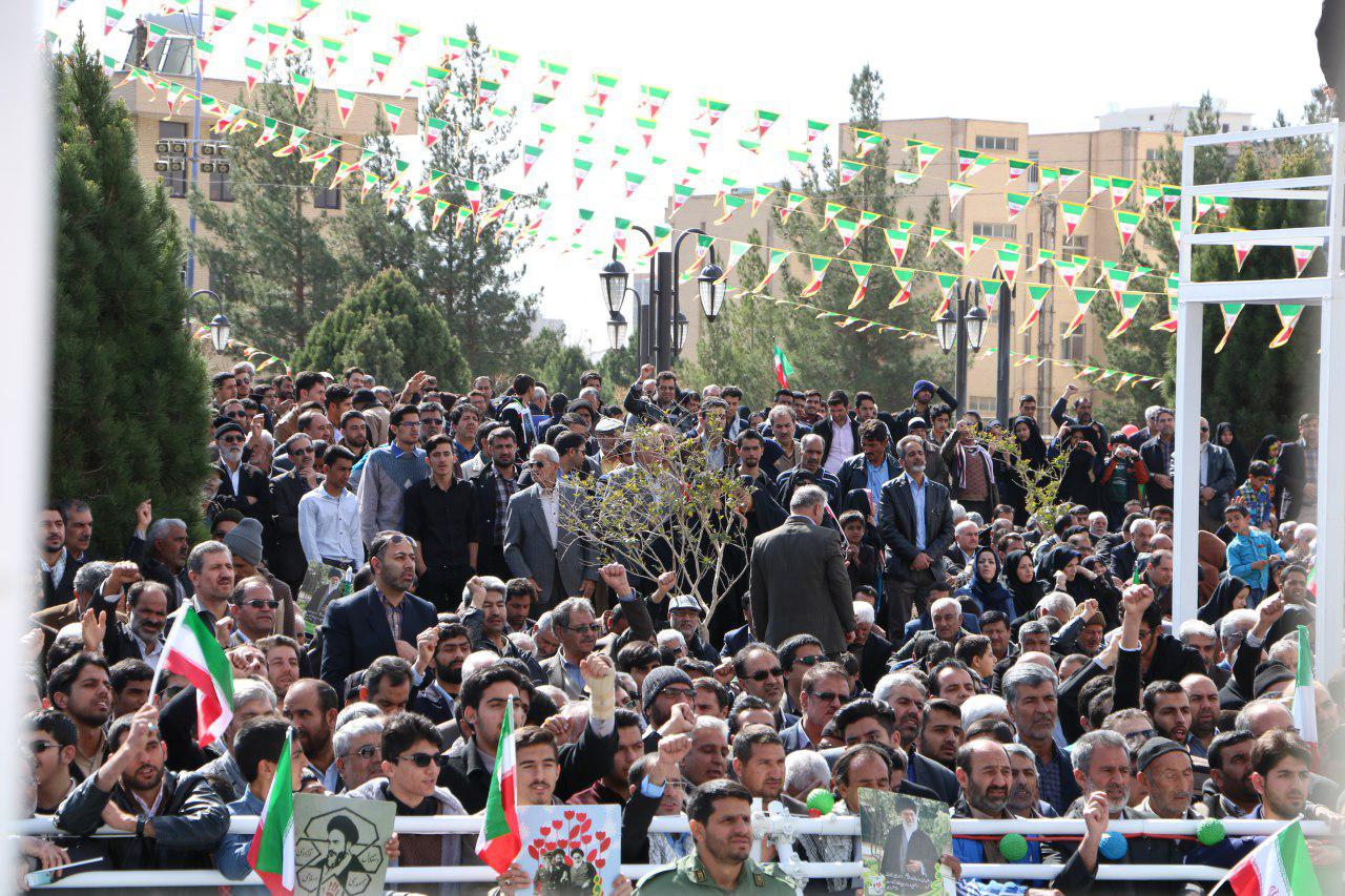 امسال هم سالگرد پیروزی انقلاب جشن گرفته شد