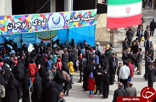 تصاویری از راهپیمایی یوم الله 22 بهمن در شهرکرد (2)