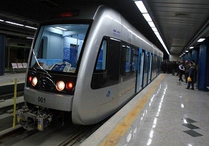 در روز 22 بهمن چند سفر با مترو انجام شد؟