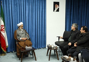 دیدار معاون حقوقی سازمان محیط زیست با امام جمعه