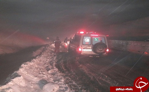 امدادرسانی به بیش از 421 گرفتار در برف