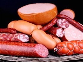 شناسایی یک واحد تولیدی سوسیس تقلبی