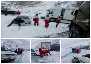 بارش برف سنگین در محور سلفچگان و جعفریه