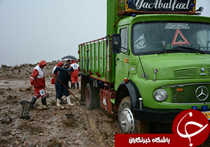 کمک رسانی با 50 گروه از نیروهای بسیجی در فسا