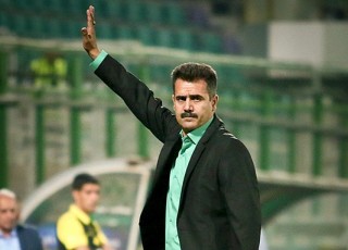 پورموسوی: داور با بازیکنان پیکان مهربان بود