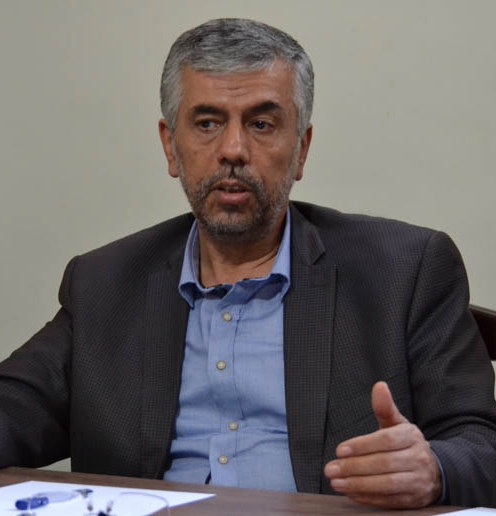 عقد قرارداد به روش منزل سفیر سوئد قابل پذیرش نیست/دولت شفاف‌سازی کند
