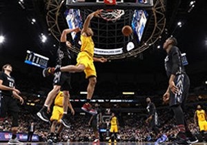 ۵ حرکت دیدنی در NBA + فیلم