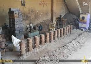 انهدام کارگاه بمب گذاری خودروهای داعش در موصل