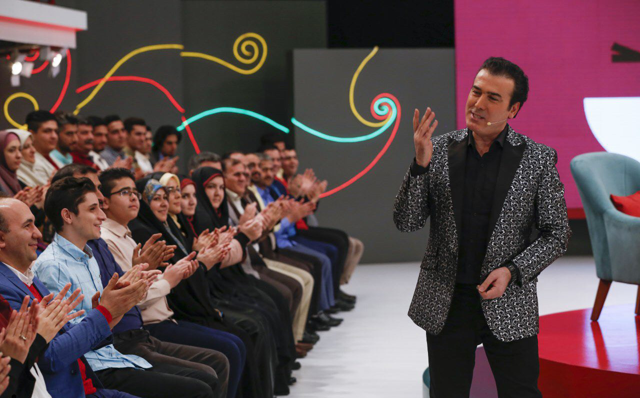 شهریاری: ما هم از میدان بهمن شروع کردیم تا به تالار وحدت رسیدیم/ جشن تولد خواننده آذری زبان در خندوانه