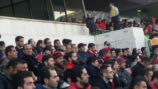درگیری هواداران پرسپولیس در مقابل درب ورزشگاه آزادی