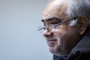غیاثی:گل اول پرسپولیس مردود بود/اخراج حاج صفی صحیح بود/امیری باید اخراج می شد