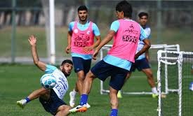 بازگشت وريا به تمرينات آبى پوشان