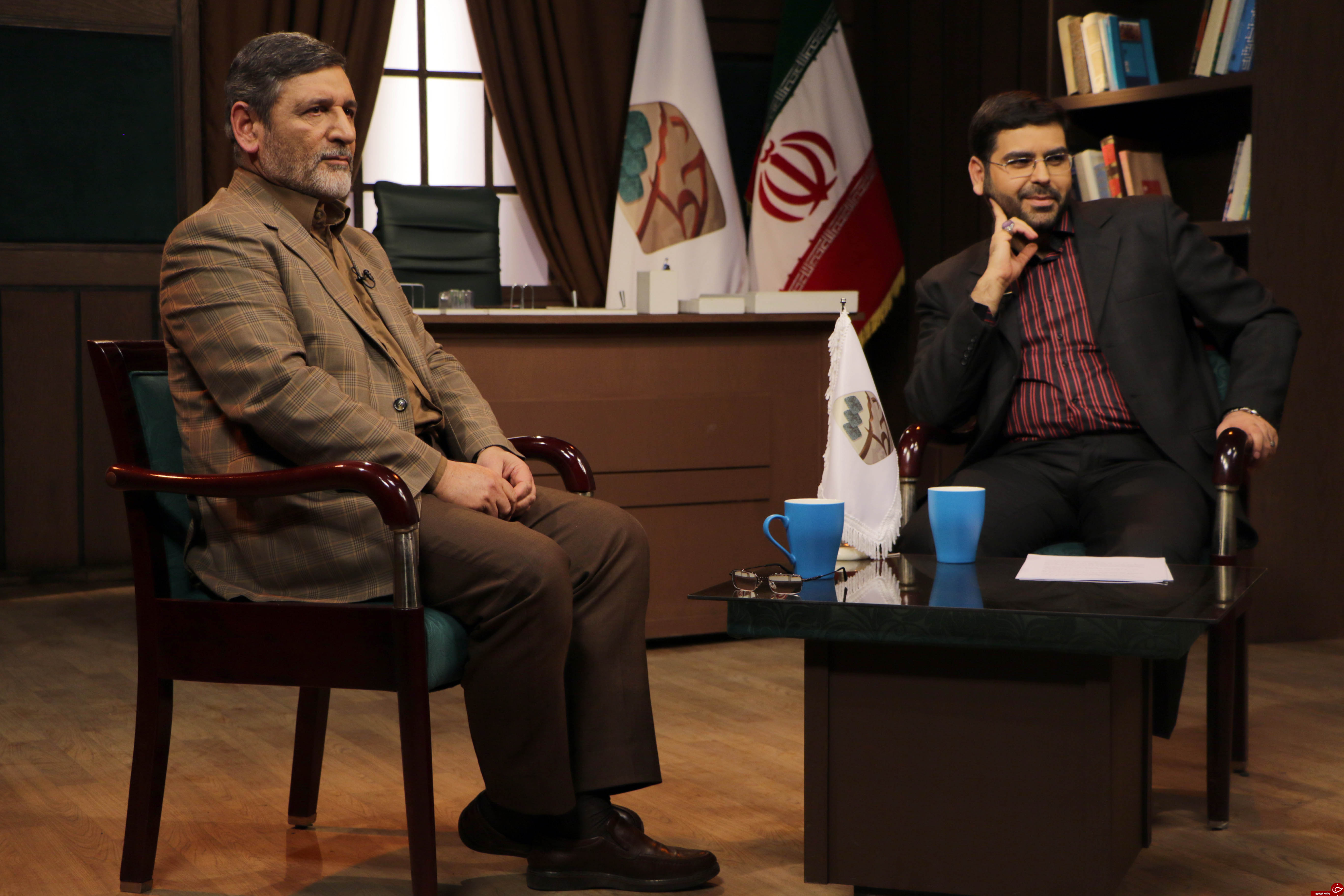در دولت هیچ خبری از عملیاتی شدن &laquo;مهندسی فرهنگی&raquo; شنیده نمی&zwnj;شود/ در فتنه زیرآب قانون اساسی را زدند/ استعداد تکرار فتنه 88 وجود دارد؛ 9 دی برای جلوگیری است