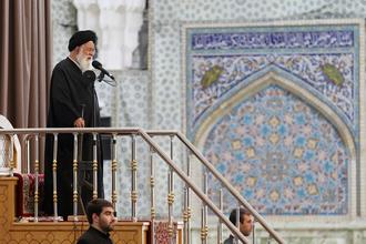 مردم از مسؤولان گله&zwnj;مندند اما پای انقلاب ایستاده&zwnj;اند