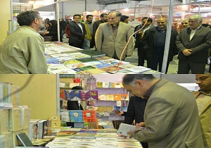جامعه امروز بیش از گذشته نیاز به توسعه ارتباط با قلم دارد
