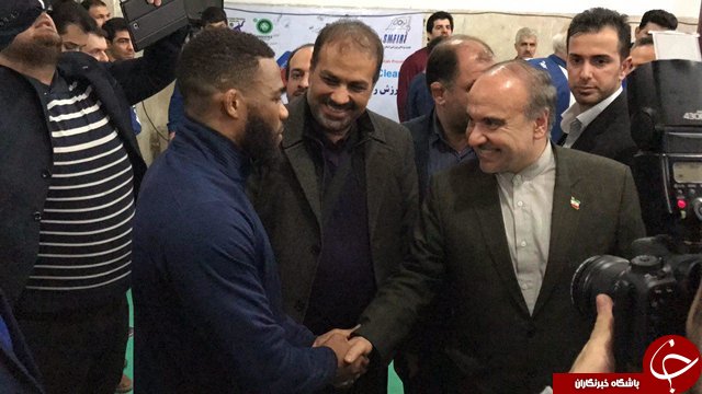 جردن باروز از وزیر ورزش قدر دانی کرد + عکس