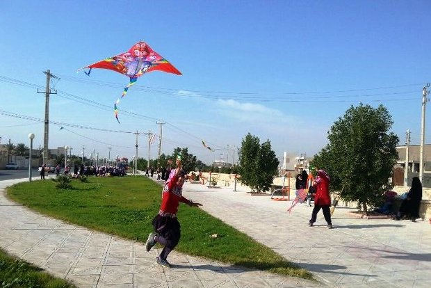 مراسم روز هوای پاک در دشتی