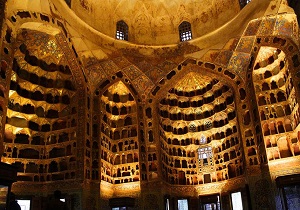 مرمت چینی‌خانه بقعه شیخ صفی‌الدین اردبیلی توسط هنرمندان بومی