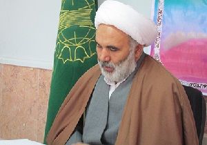 ایمان و معرفت دینی نقش اساسی در پیروزی انقلاب اسلامی داشت
