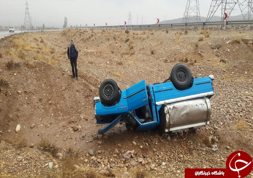 واژگونی 3 دستگاه خودرو در محور فسا &ndash; شیراز+تصاویر