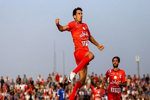 حاتمی: بازی های پرسپولیس و تراکتورسازی باید همزمان برگزار شود