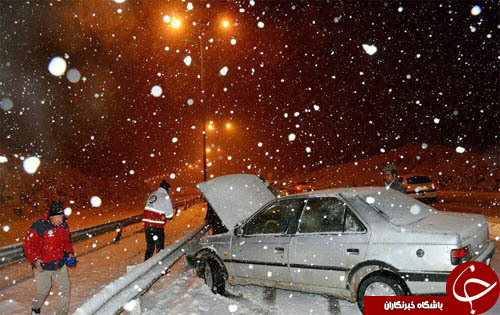 امداد رسانی به حادثه دیدگان در جاده های خراسان رضوی