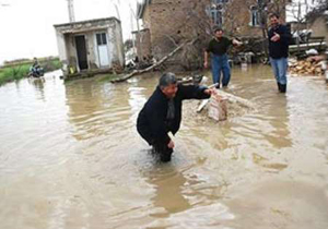 امداد رسانی به مناطق سیل زده در فارس