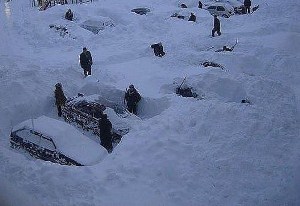 ادامه تلاش ها برای نجات در برف ماندگان باباغی