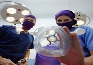 تجربه خروج روح از بدن/ ماجرای زنی که زیر تیغ جراحی بیدار شد!