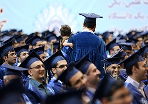 رشد علمی تنها با شعار محقق نمی شود/ شعار توام با عمل، سلاح مبارزه با ابر قدرت ها