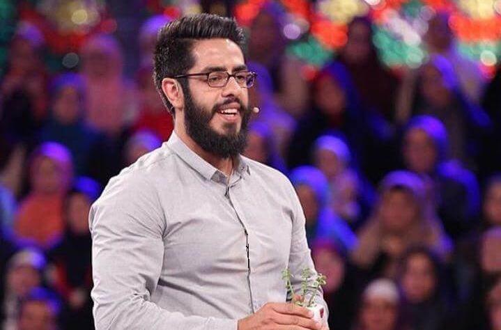 بازیگر، گاهی وقت ها از خود واقعی اش دور می شود