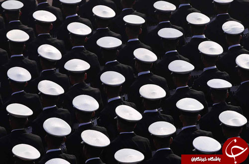 از اطفای حریق در پالایشگاه نفت ژاپن تا تظاهرات به سبک دامداران اروپایی