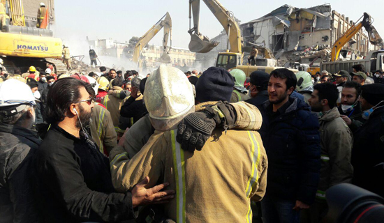 هفتمین روز حادثه پلاسکو/ احراز هویت 6 جانباخته حادثه پلاسکو/ پیکر 2 آتش&zwnj;نشان دیگر از زیر آوار بیرون کشیده شد