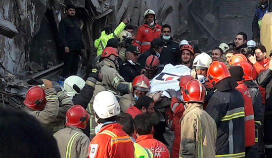 هفتمین روز حادثه پلاسکو/ احراز هویت 6 جانباخته حادثه پلاسکو/ امروز پیکر 6 آتش&zwnj;نشان از زیر آوار بیرون کشیده شد