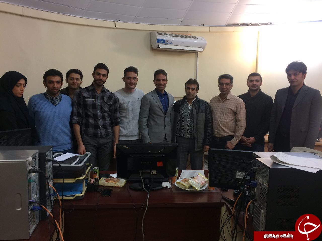 متن ارتباط تلفنی بدون واسطه هواداران با ستاره فوتبال