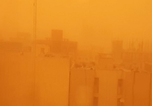 آسمان نارنجی رنگ اهواز! + فیلم