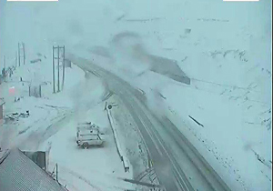جاده های مازندران برفی و لغزنده