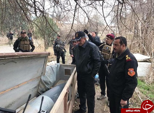کشف زرادخانه شیمیایی داعش در عراق +تصاویر