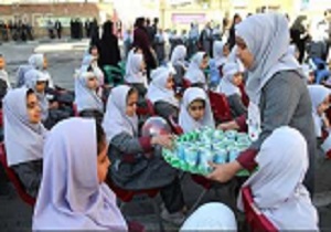 پوشش 100 درصدی دانش آموزان استان در توزیع شیر