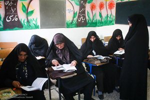 برگزاری  مسابقه کتابخوانی در بین سوادآموزان  آذربایجان غربی