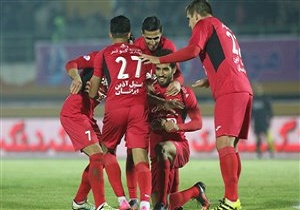 برد دو بر صفر پرسپولیس برابر صبای قم