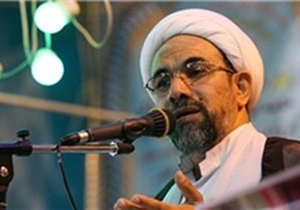 بعضی‌ها آمریکا را کدخدا می‌دانند یا می‌گویند چرا با دنیا قهر هستید