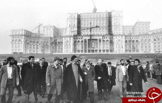 عکس/ حضرت آیت&zwnj;&lrm;الله خامنه&zwnj;ای در یوگوسلاوی
