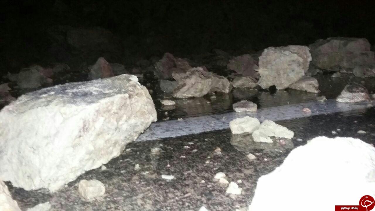 ریزش&zwnj;برداری جاده توسط راهداران + تصاویر