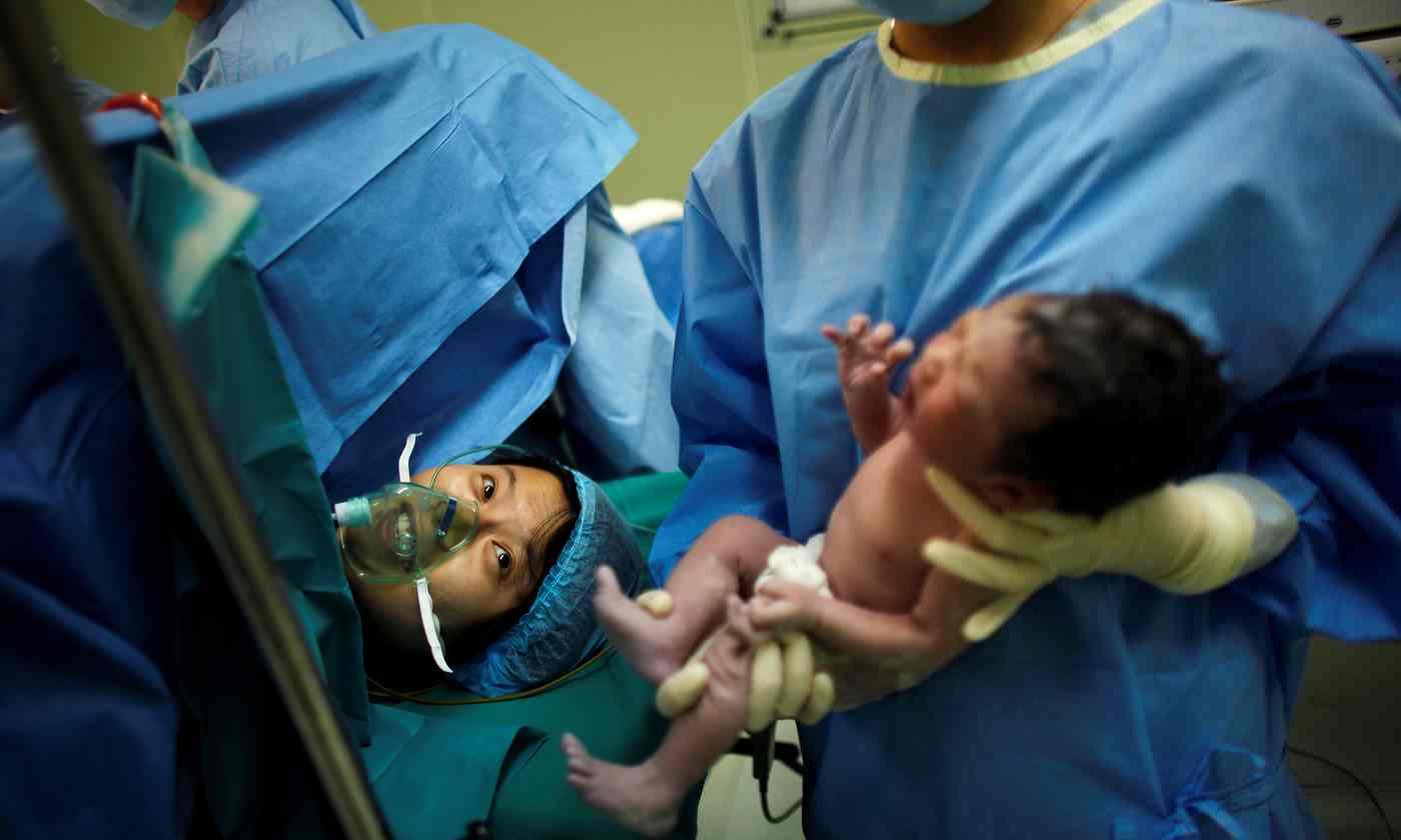 چین برای تشویق زوج&zwnj;ها به فرزندآوری به آنها جایزه می&zwnj;دهد